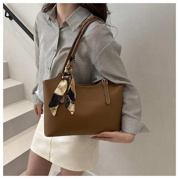 Vintage Style Large Capacity Tote Bag High Quality Faux Leather Shoulder Handbag for Women CLE