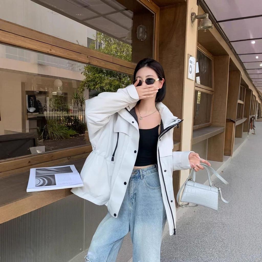 Outdoor Tooling Jacket Down Jacket Women's Winter New Hooded Fashion Waist Pie Overcome Casual Jacket