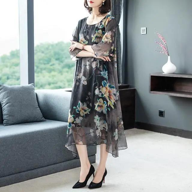 Women's Summer Dress with Belly Covering and Slimming Print Dress, Elegant Long Skirt for Middle-aged and Elderly Plus Size Temperament