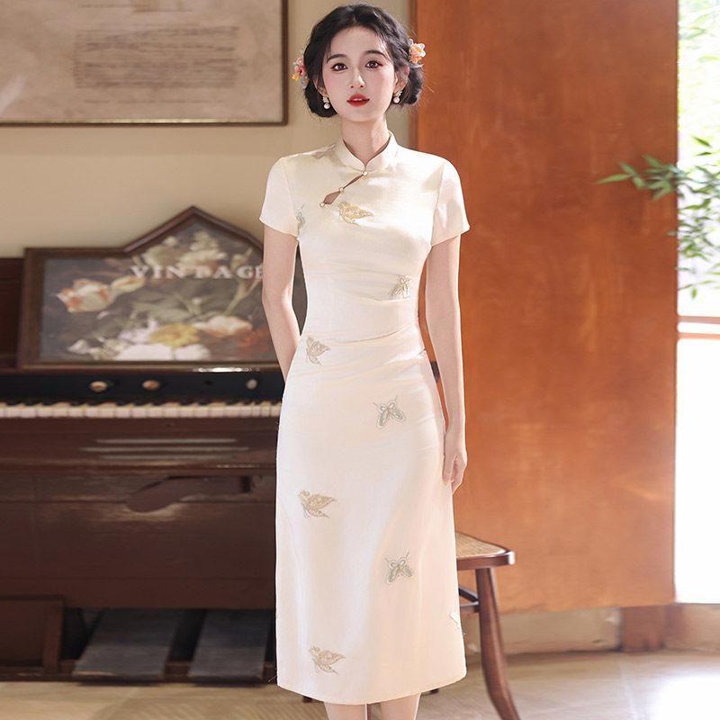 White embroidered national style new Chinese cheongsam improved young 1011 new girl high-end dress summer