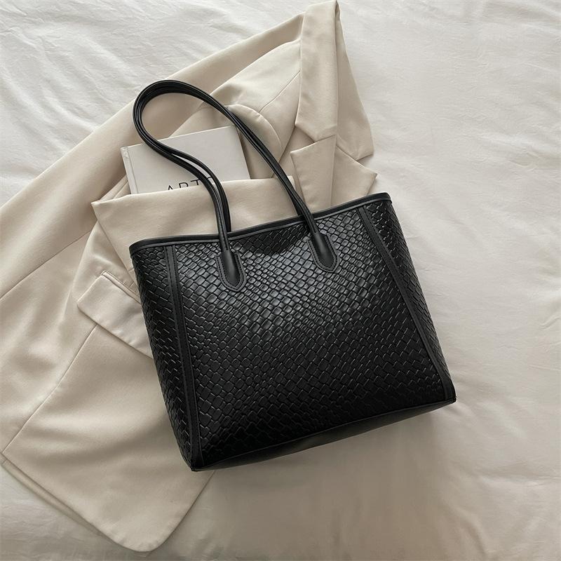 

Large Capacity Faux Leather Tote Bag for Women Trendy Bucket Shoulder Handbag Commute School Purse чёрный