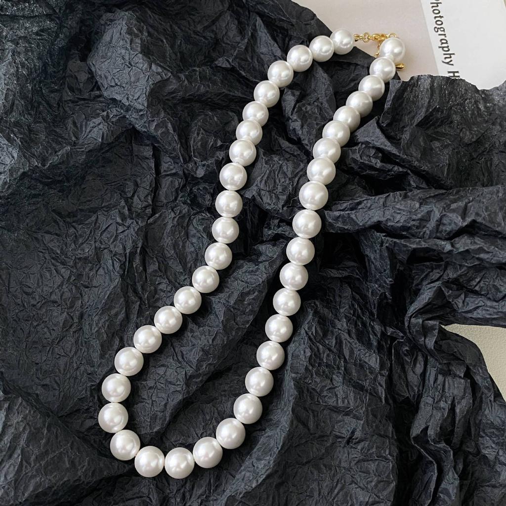 French pearl necklace simple commuter versatile collarbone chain design sense creative necklace women