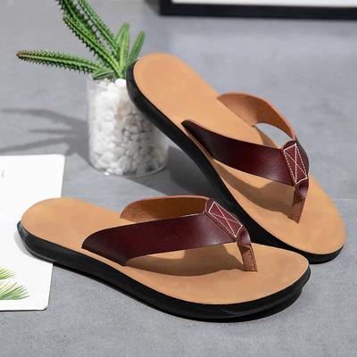 Nouvelles Tongs en Cuir Italien 2025 Pour Hommes Cool Plage Été Nouvelles Pantoufles Homme Grande Taille 38-47 Plates Légères Chaussures de Luxe pour Hommes