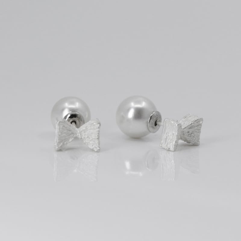 Mouvebament Pearl Ribbon Earring_SIlver925