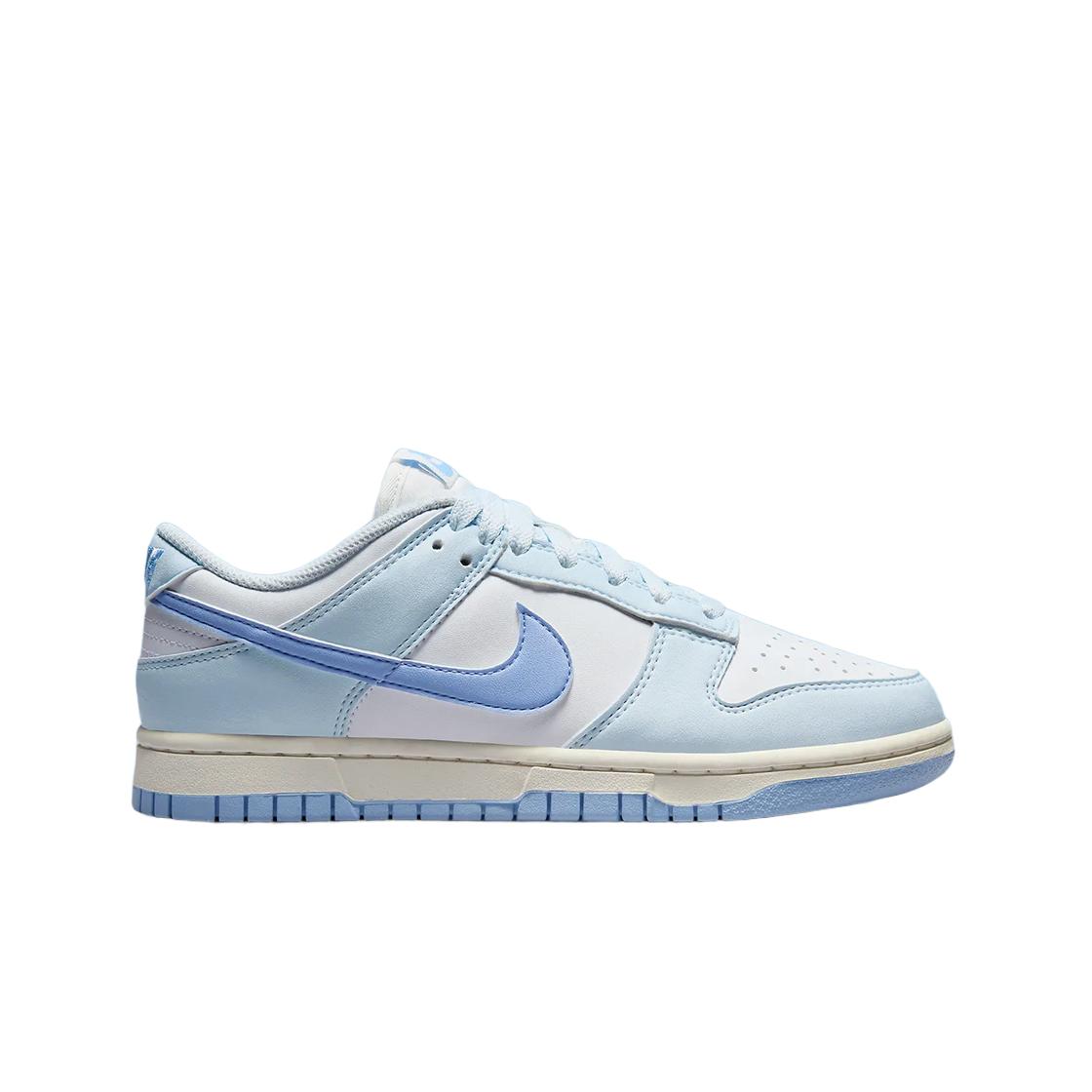 

(в) Nike Dunk Low Next Nature Голубой оттенок 235