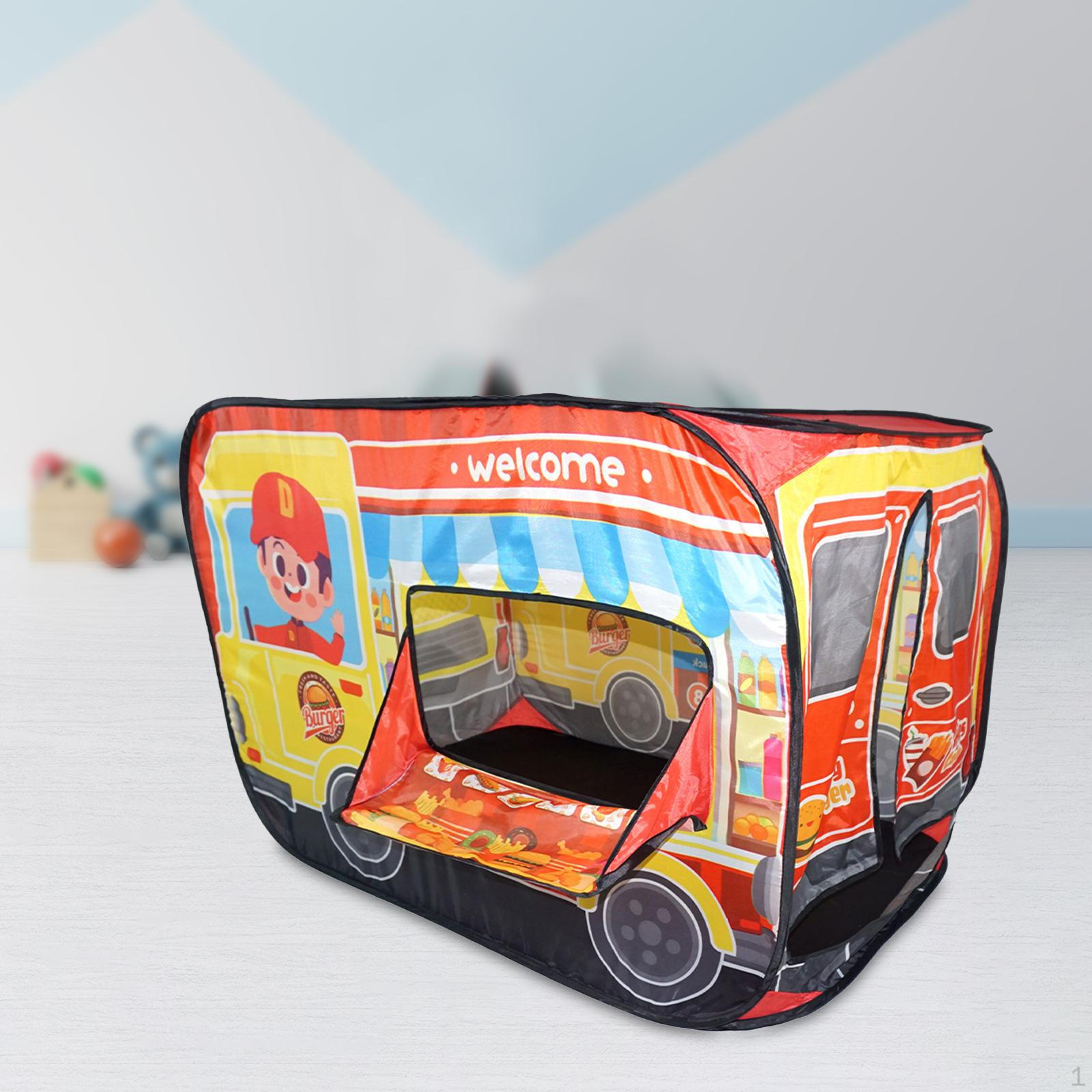 

Дети играют в палатке, в машине, на тематическом мультяшном автобусе, простая установка, игра в мяч, бильярд