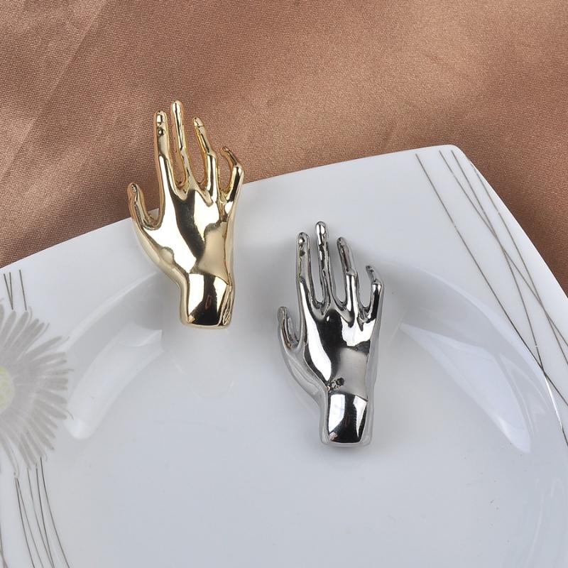Vintage Gesture Metal Brooches Personalized Hand Brooch Party Clothing Backpack Pins Jewelry Gift For Women Men