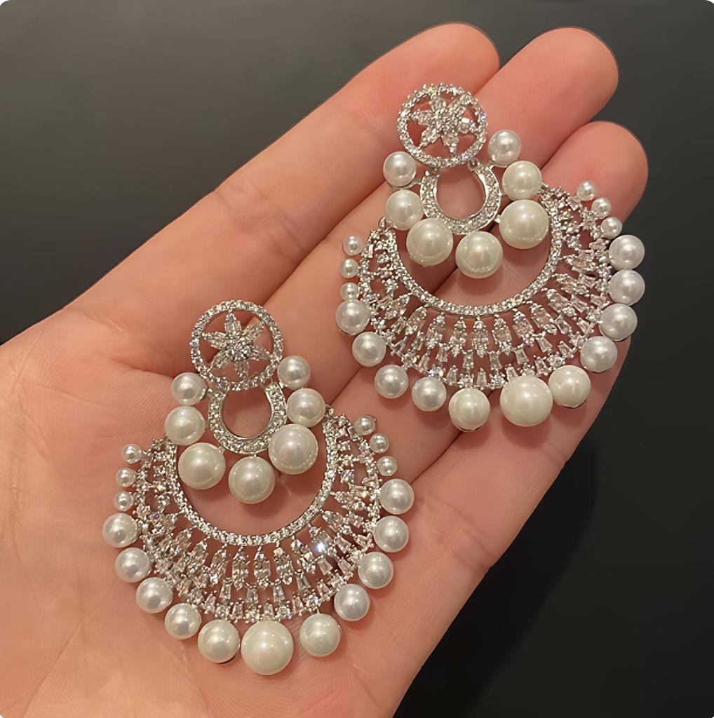 European & American Silver Needle Inlaid Diamond Pearl Earrings: Stylish, Elegant, and Luxurious Statement Ear Studs