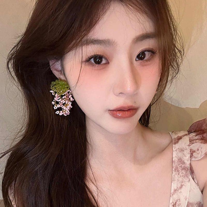 Rice Bead Flower Cluster Fringed Earrings Small Fresh Vacation Style Stud Earrings Versatile Fashionable Summer Earrings