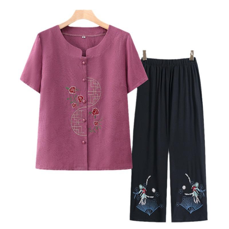 Women's Summer Short-Sleeve Embroidered Suit, Loose & Comfortable, Round Neck, Two-Piece for Middle-Aged & Elderly Moms & Grandmas.