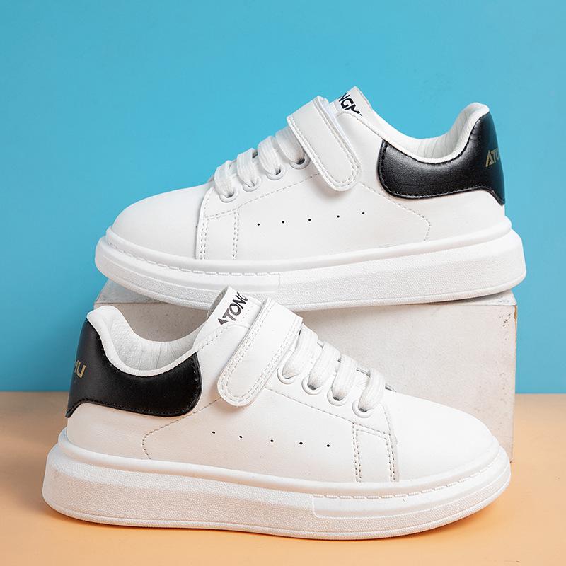 Children's and Students' Sports Board Shoes Spring and Autumn Boys' Low-top Soft-soled Running Shoes School Performance Little White Shoes Girls Tide