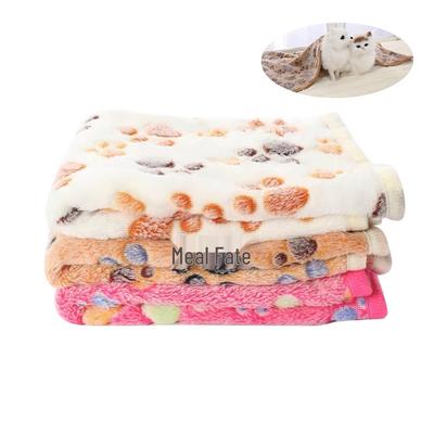 Cross-Border Coral Fleece Pet Blanket: Cozy Air Conditioning Pad for Dogs and Cats, Ideal for Autumn and Winter.