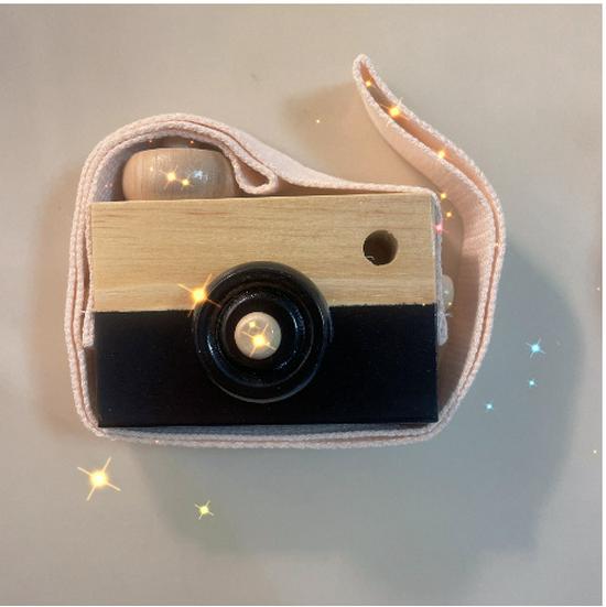 Wooden Children's Camera: Early Education Toy for Creativity and Home Decoration