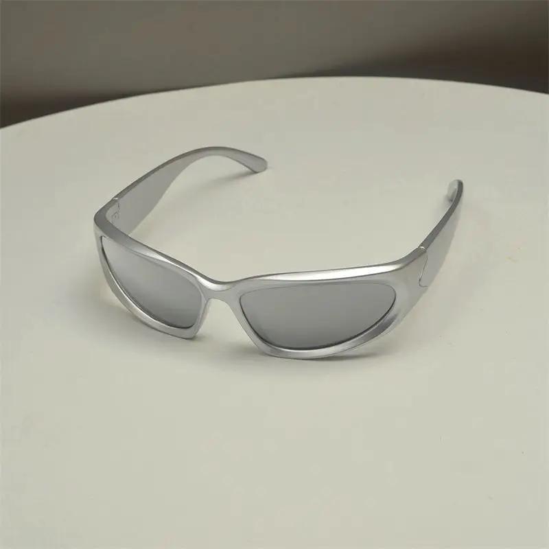 

New Punk Y2K Sunglasses Woman Luxury Brand Designer Sun Glasses for Man Shades Eyewear UV400 Eyeglass Lunettes De Soleil Homme