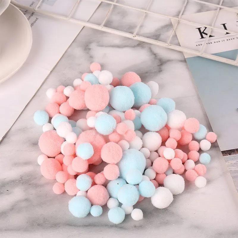 

Різнокольорові Високоеластичні Помпони: Змішані розміри для креативного DIY та прикрас ручної роботи