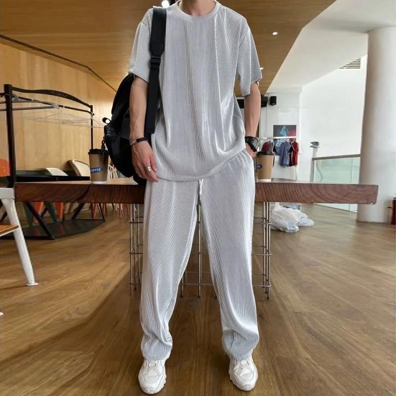 Men's Spring and Summer Models Plus Size Solid Colour Thin Short Sleeved T Shirt + Quick Dry Trousers Sports Two Piece Set