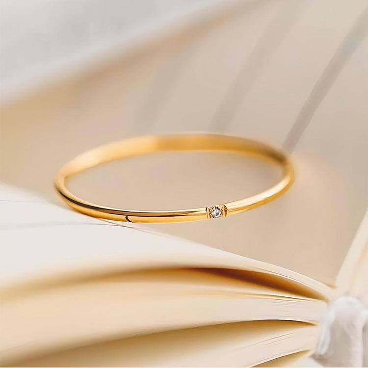 Korean Light Luxury Sparkling Diamond Gold Titanium Ring - Women's Index or Pinky Finger Jewelry