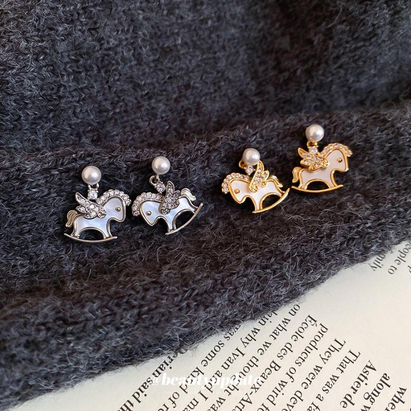 Real gold electroplated silver needle zircon pony pearl stud earrings natal year daily versatile earrings light luxury high-end earrings