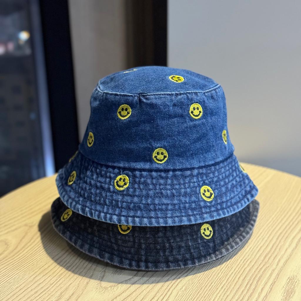 New casual denim fisherman hat for women, Korean style trendy smiley face embroidery, versatile bucket hat with small brim for sun protection