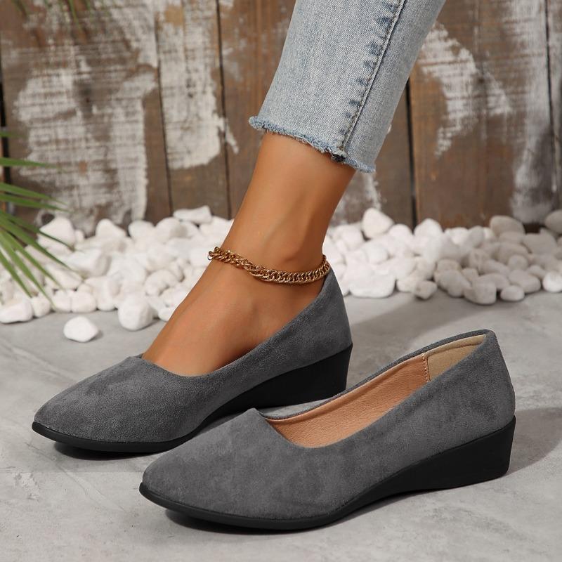 Spring new large size pointed wedge heel single shoes women's Doudou shoes sports and leisure shoes women