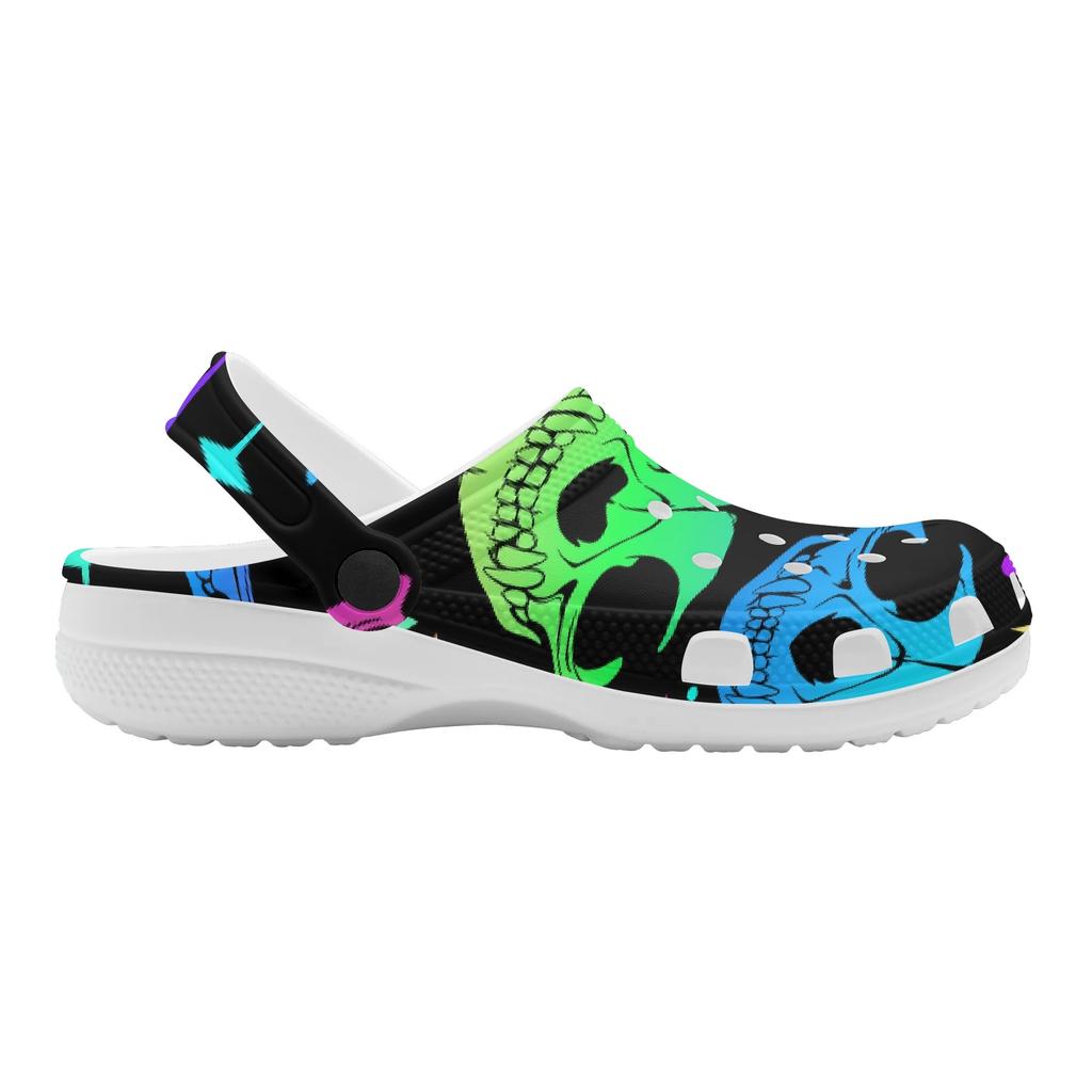 White EVA Clogs with Mini Skull Print, Lightweight Slip On Garden Shoes, Breathable Beach Sandals, Indoor Outdoor Slippers for Men Women