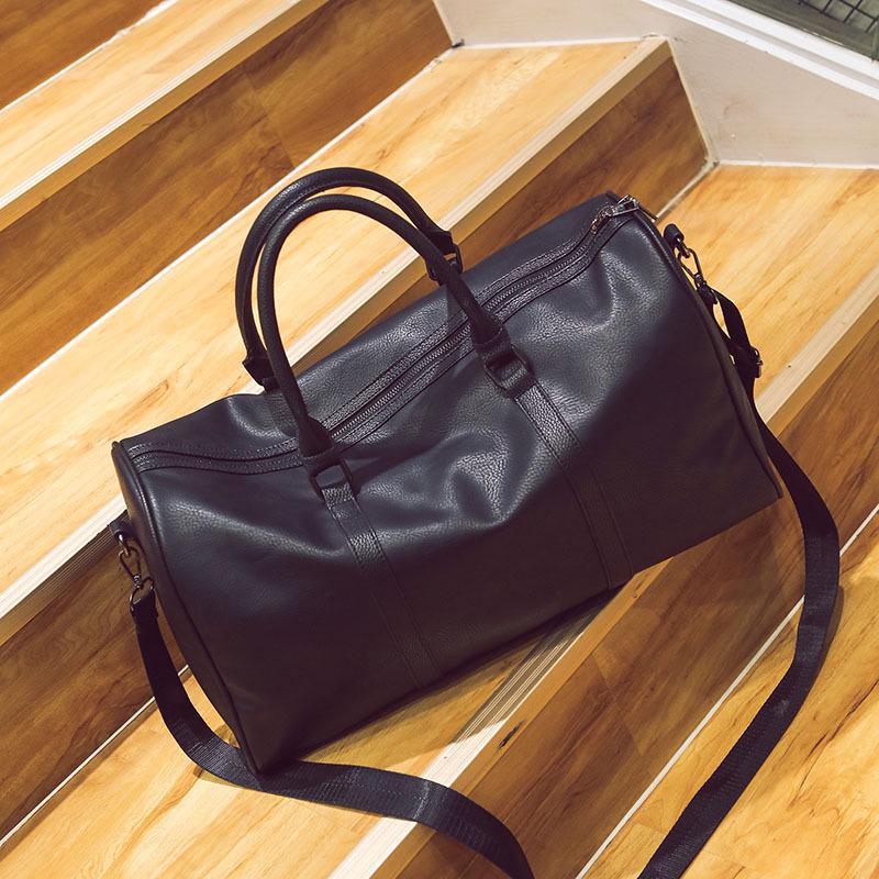 

PU Leather Travel Handbag: Large Capacity Gym, Shoulder & Boarding Bag for Men & Women чёрный