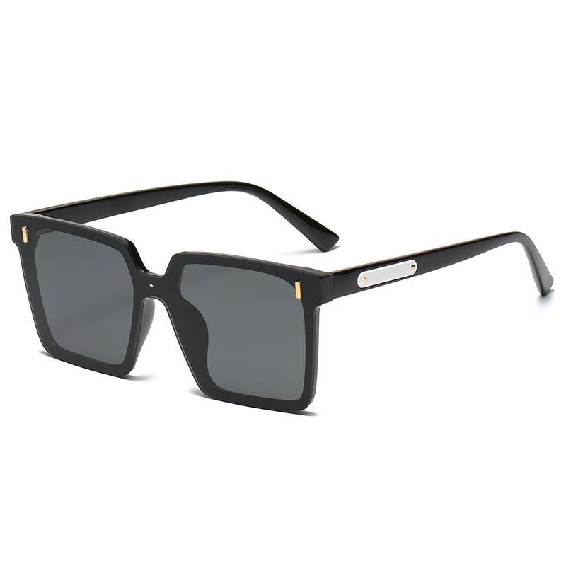 Trendy Square Large Frame Sunglasses for Street Style and Sun Protection