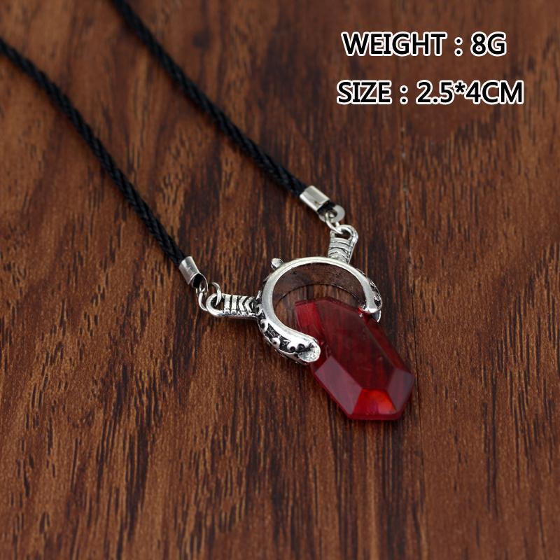 Collana Ciondolo alla Moda DMC Devil MayCry 5 Dante Gemma Rossa Blu Collane Cosplay Catena Lunga di Corda Regali Vintage per Donne Uomini