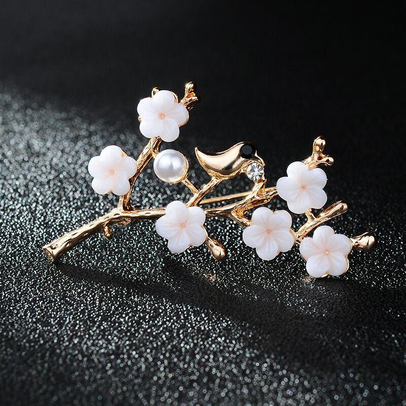 Elegant Crystal Shell Plum Blossom Brooch Pin for Women