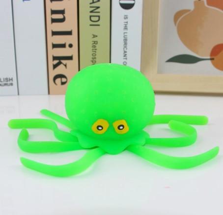 Cute Water Absorbing Octopus Kneading Toy That Can Spray Water And Knead To Relieve Stress. Summer Water Play Gift!