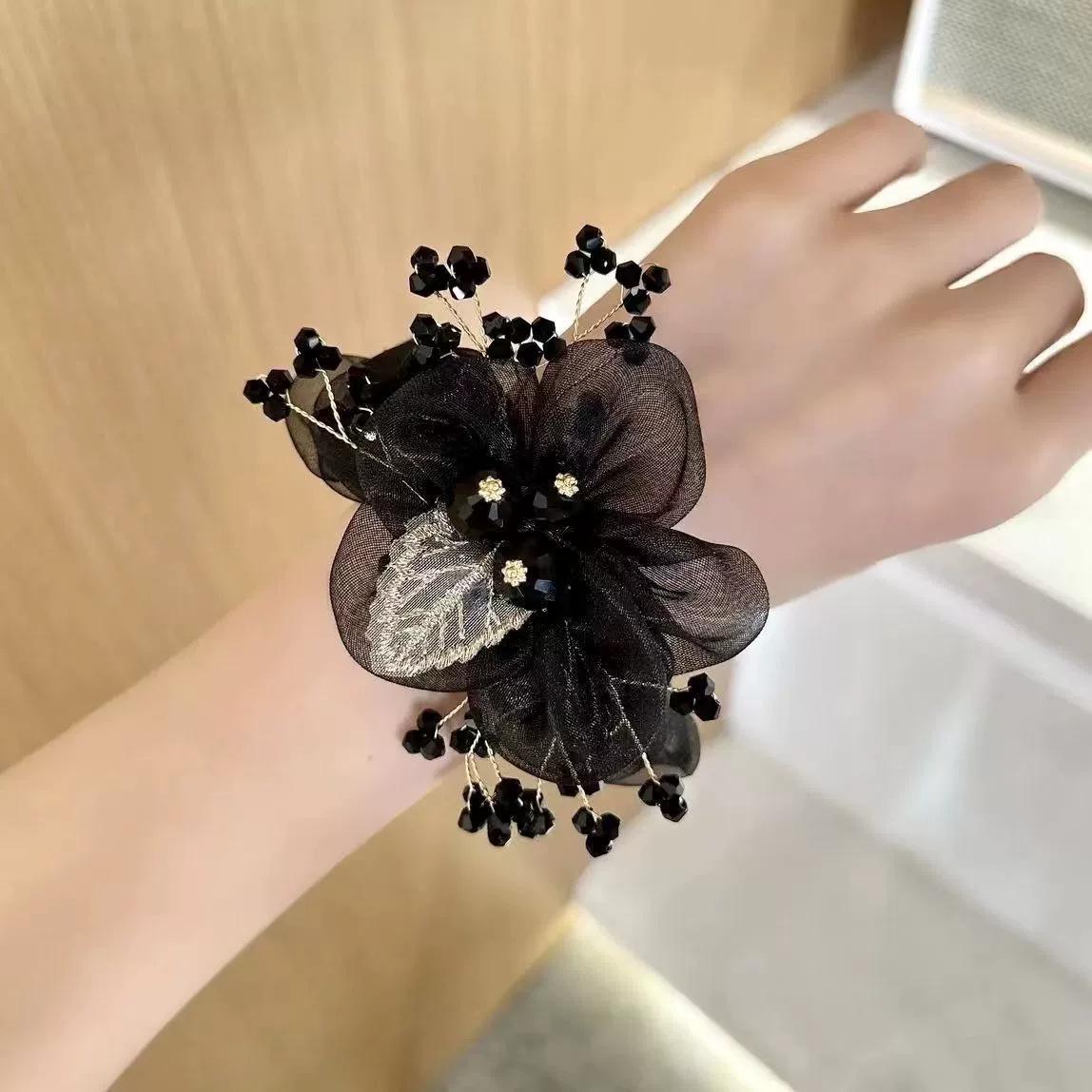 

Elegant Sunflower Organza Scrunchie Hair Tie