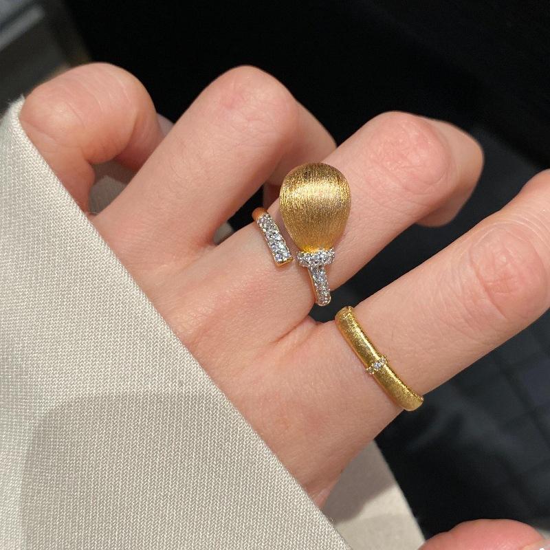 Chic Glossy Vintage Wire Drawing Feather Rings For Women Diamonds Light Luxury And High Quality Simple Ring Banquet Jewelry