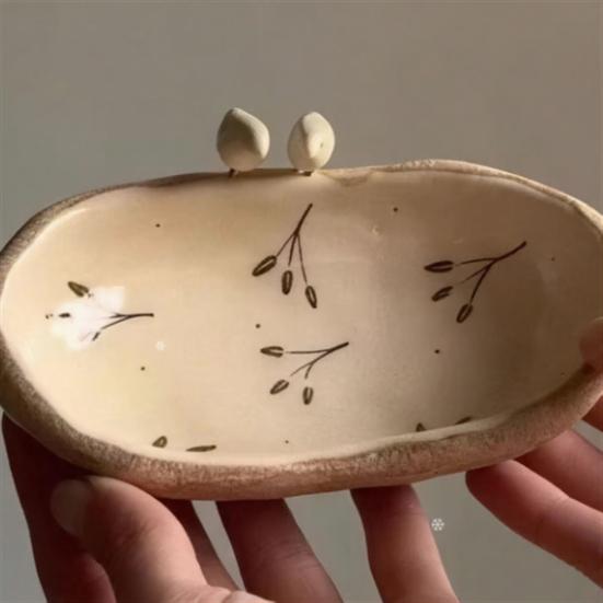 Bain d'oiseaux extérieur Bain d'oiseaux en résine avec ornement d'oiseau Décoration de bol d'arrosage et de nourriture pour oiseaux pour jardin extérieur Cour Patio