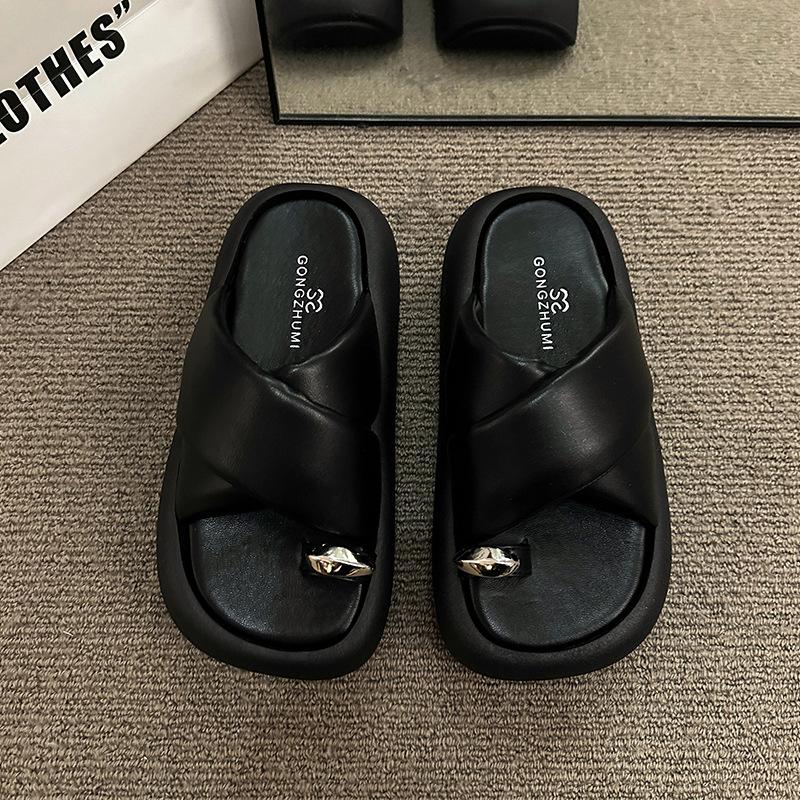 

2025 лето новые женские шлепанцы резиновый средний каблук закрытый носок маффин подошва мягкая подошва тонкие универсальные крутые шлепанцы женские удобные 40 чёрный