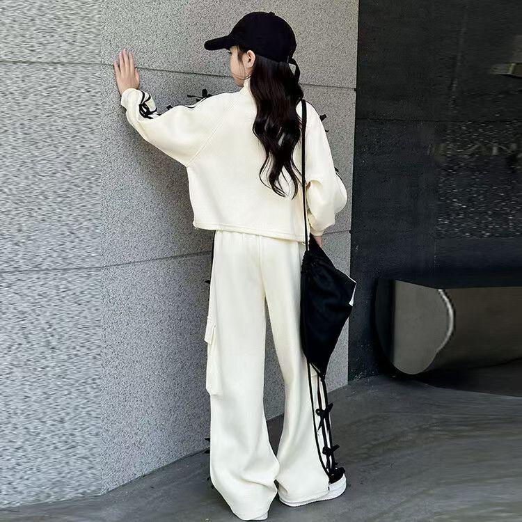Girls' Korean-Style Sports Suits: Fashionable Spring & Autumn Letter Sweatshirts with Overalls for Kids (Two-Piece Set)
