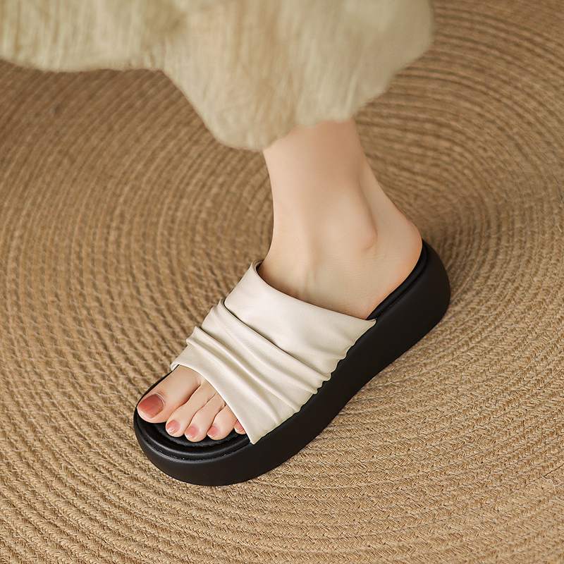 Krazing Pot Cow Skin Summer Size 40 Outside Slippers Thick Bottom Flat Platform Pleated Decoration Women Flip Flops Sandals