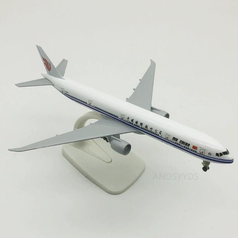 Model Plane 20cm China Airways Aircraft B777 Diecast Metal Alloy 1/400 Scale Aeroplane With Base Aviation Collection Airplane