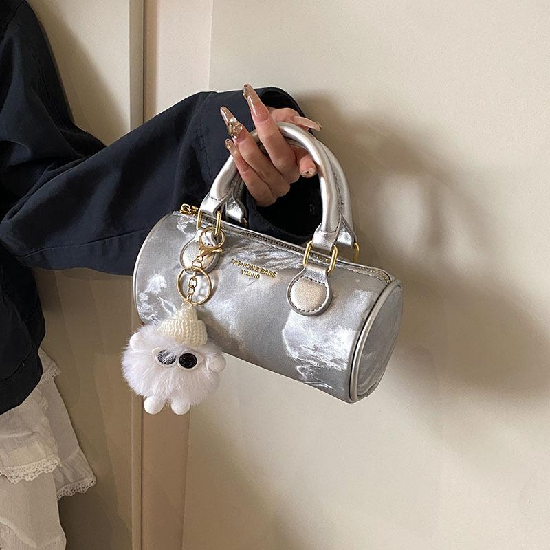 High-end foreign-style small bag women's 2025 new popular versatile messenger bag fashion super hot portable Boston bag