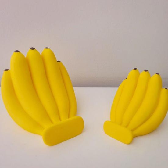 Cute Banana Gadget for Desk Phone Stand, Fun Desktop Holder, 3D Printed Decorative Cell Cradle Creative Ornament, Stress Relief Gift Home Office