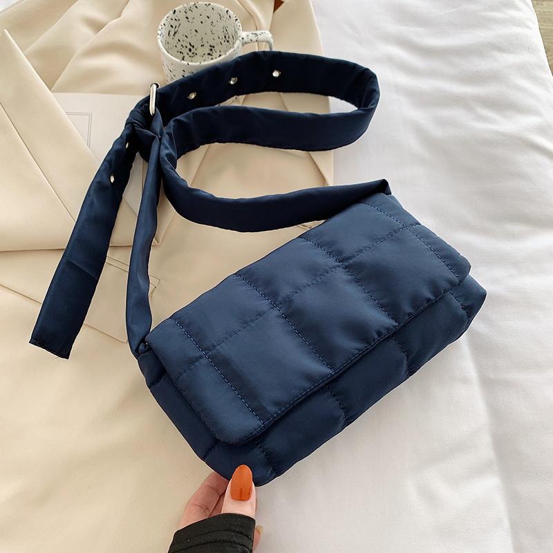 2025 New Ins Fashion Trend Internet Celebrity Solid Color Sponge Pillow Bag Nylon Shoulder Messenger Bag Space Cotton Bag