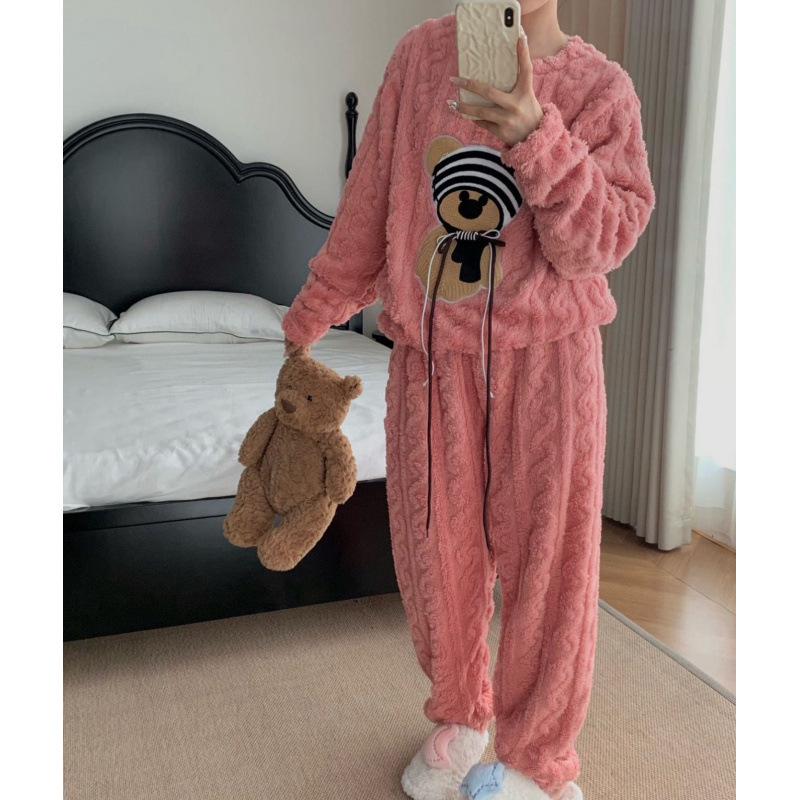 

Жіночий піжамний комплект з коралового флісу з мультяшним ведмедиком - Товстий, Теплий, Вільного крою, З довгим рукавом, Підходить для носіння на вулиці, Осінньо-зимовий домашній одяг One Size (Recommended 80-140 jin) рожевий