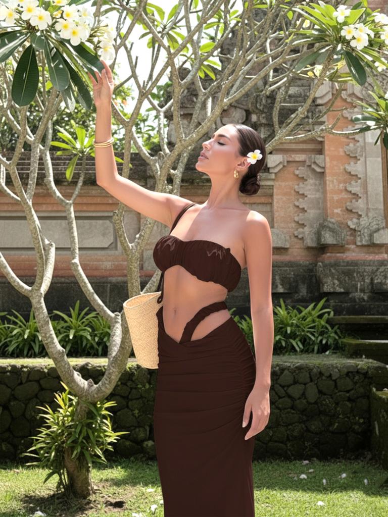 Luxury Beachwear Ruched Bandeau Swimsuit Strapless Three-Piece Set White Bubble Bikini Set White High Slit Maxi Skirt Swimsuit K264