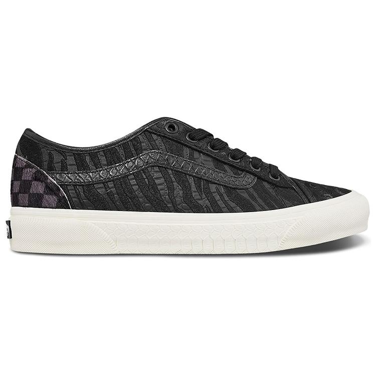 Vans Bess Ni Sp Mixed Media 2020 New Collection Synthetic Leather Low-Top Skate Shoes Unisex Sneakers Black VN0A4UWZ1BG
