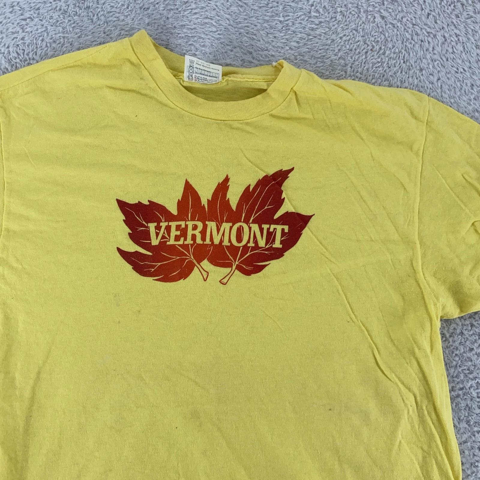 

Vintage 80s Vermont Autumn Leaf Shirt Mens Medium Fall Yellow Hanes Made USA Tee 2XL