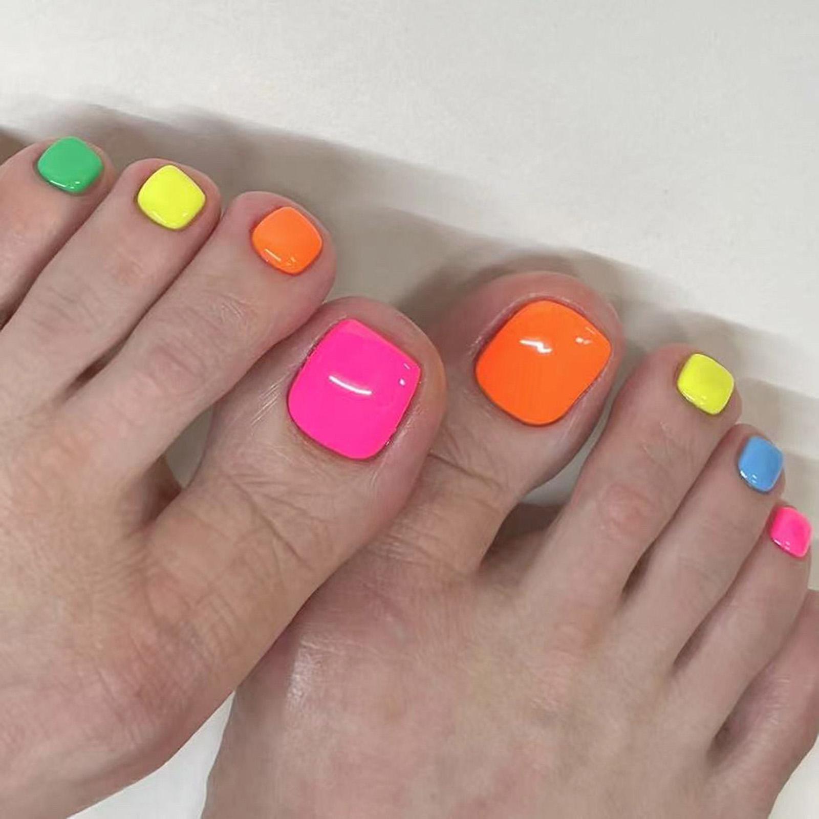 Press on Toenails Square Glossy French Tips Fake Toe Nail with Design Acrylic Artificial False Toenails Glues on Toenail 1