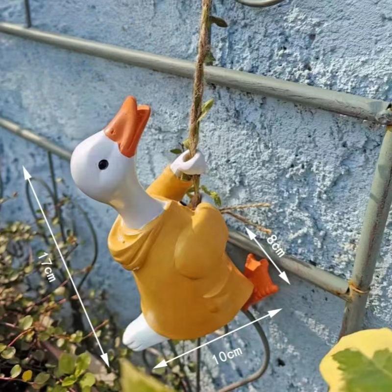 Animals Garden Ornaments, Garden Landscaping and Decking, Climbing Squirrel Pendant, Rabbit Monkey Duck Ornament