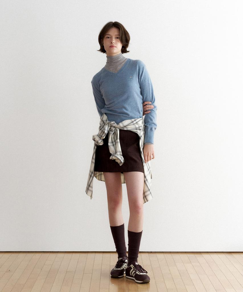 COVERNAT WOMAN V-Neck Wool Blend Knit Dusty Blue
