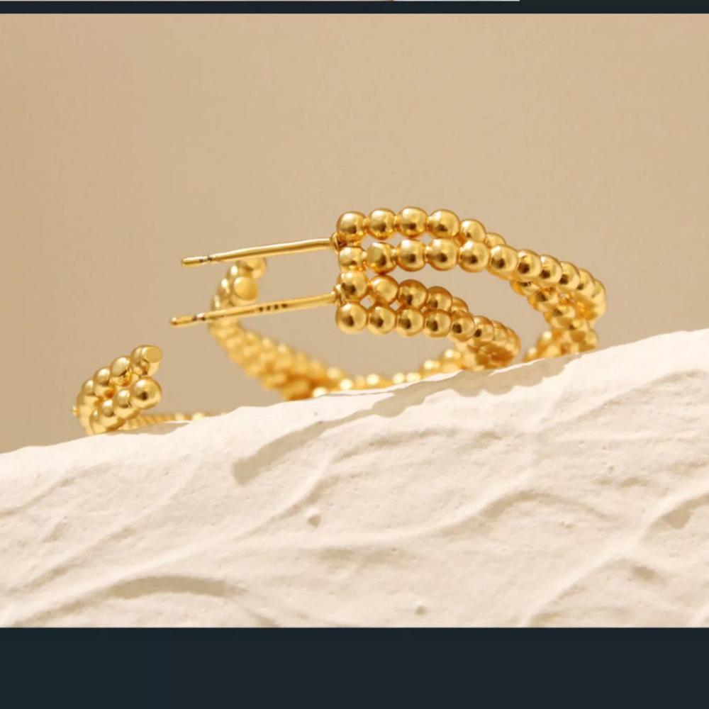 

Wind Fashion Temperament Exaggerated Stud Earrings Women s Earrings New Jewelry