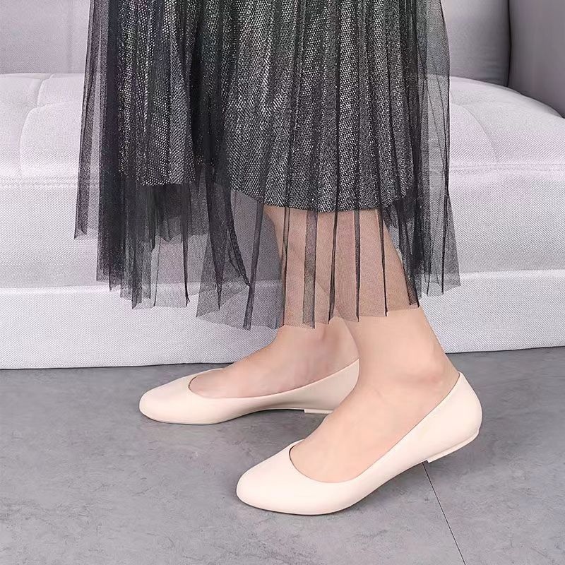 New Women's Summer Shallow Rain Shoes Soft Sole Non Slip Waterproof Flat Sole Slip-On Work Shoes Casual Round Toe Nude Shoes