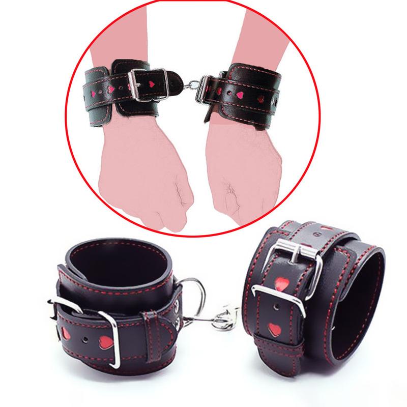 Candiway Adult SM Roleplay Products Soft Adjustable Padded Leather Wrist Handcuffs Bondage Restraint Sex Toys For Couples